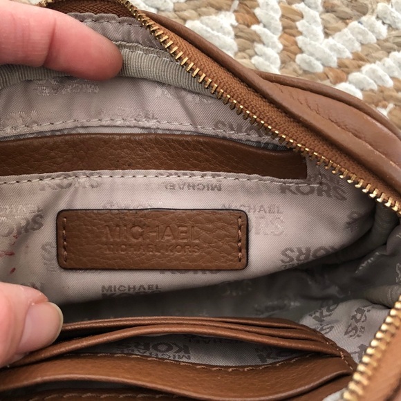 Michael Kors Crossbody Bag - Picture 5 of 5